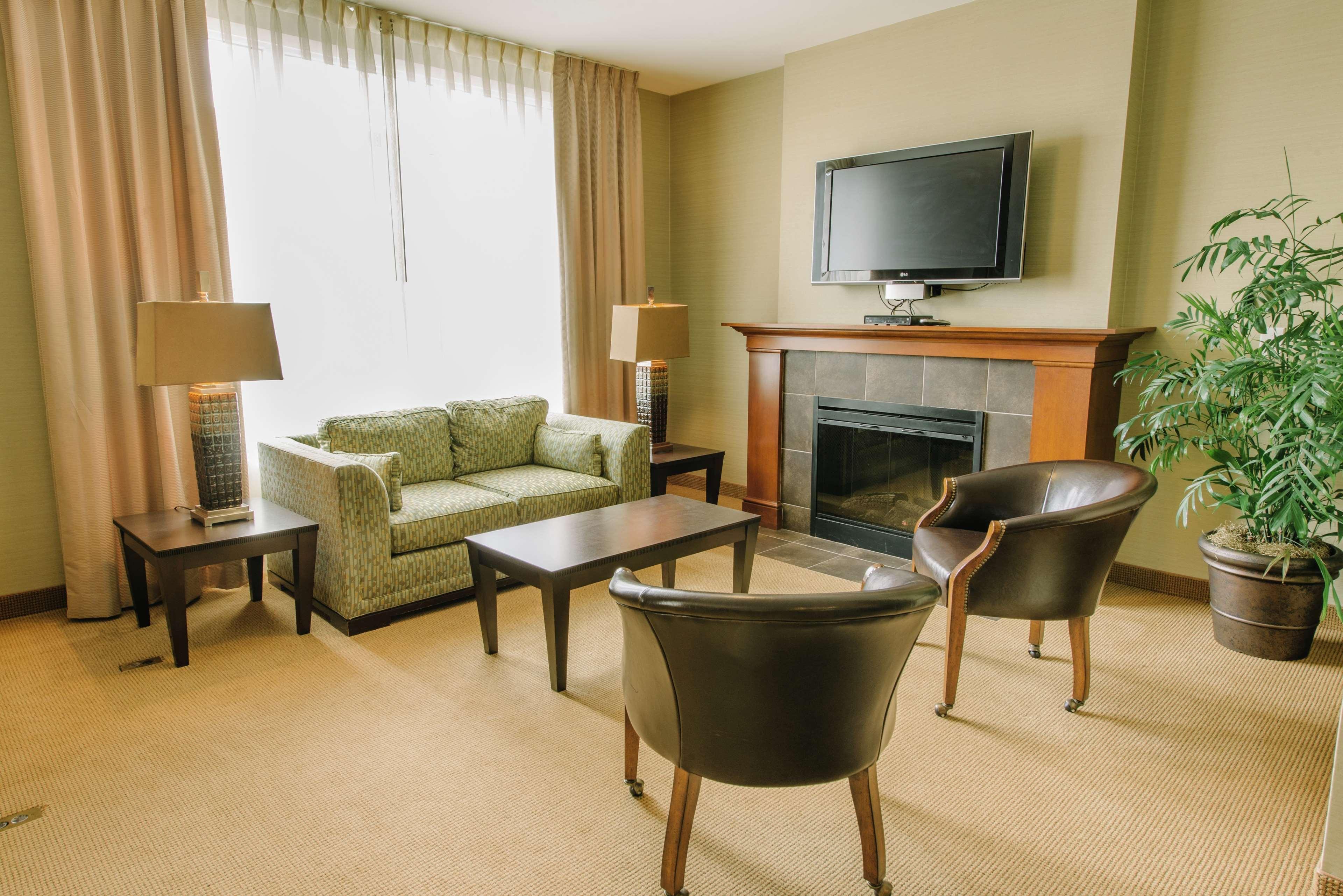 Hilton Garden Inn Manchester Downtown Extérieur photo