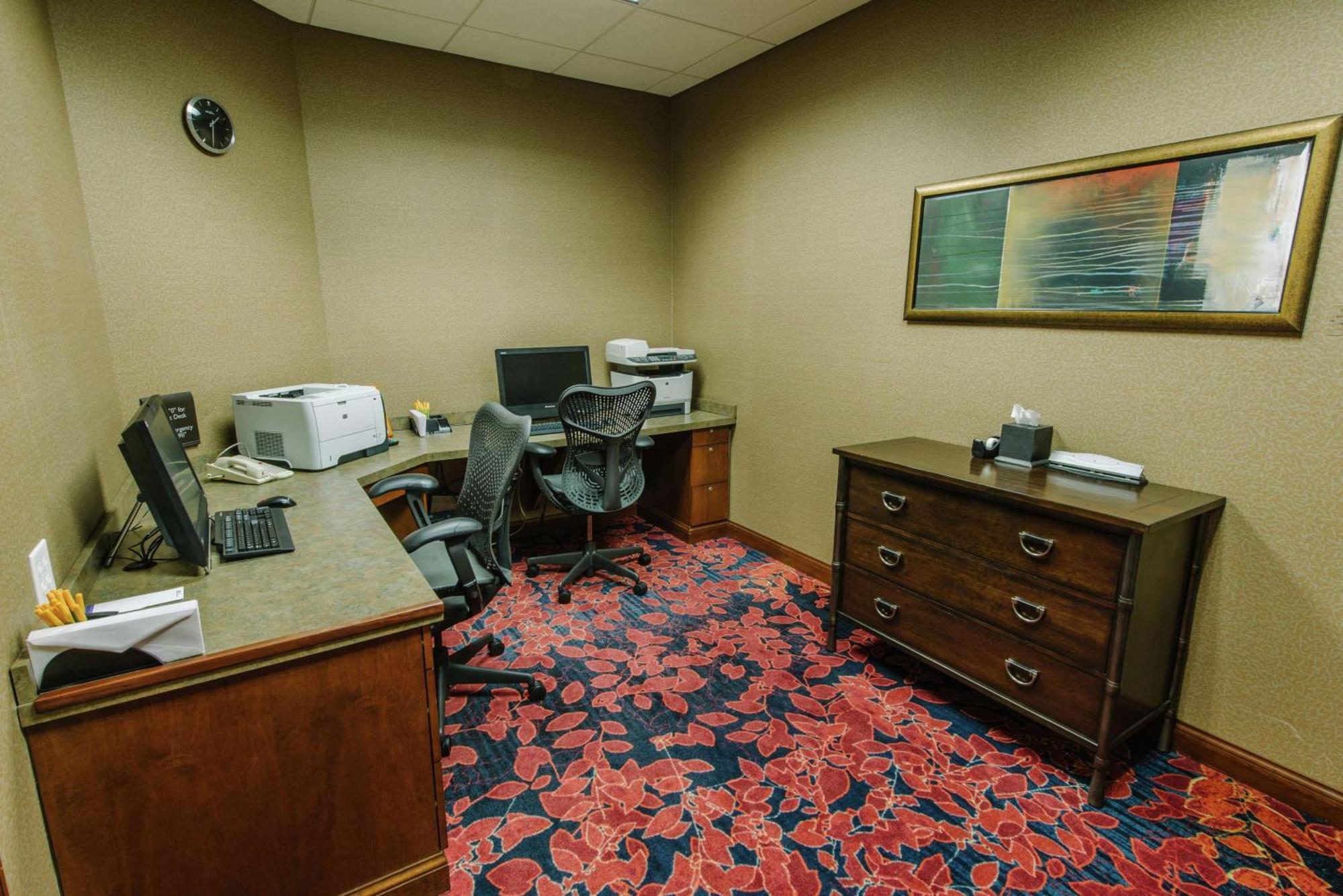 Hilton Garden Inn Manchester Downtown Extérieur photo
