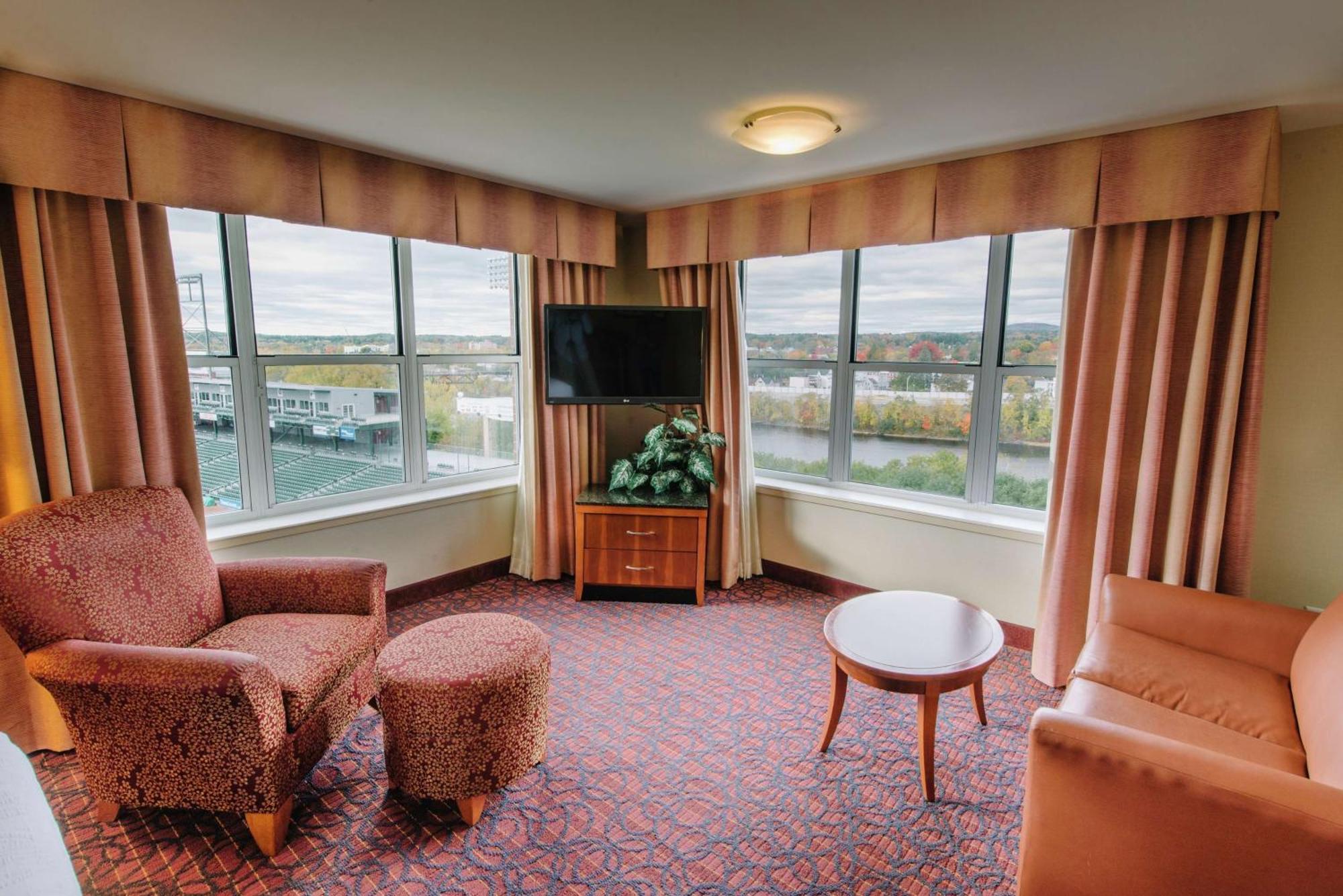 Hilton Garden Inn Manchester Downtown Extérieur photo